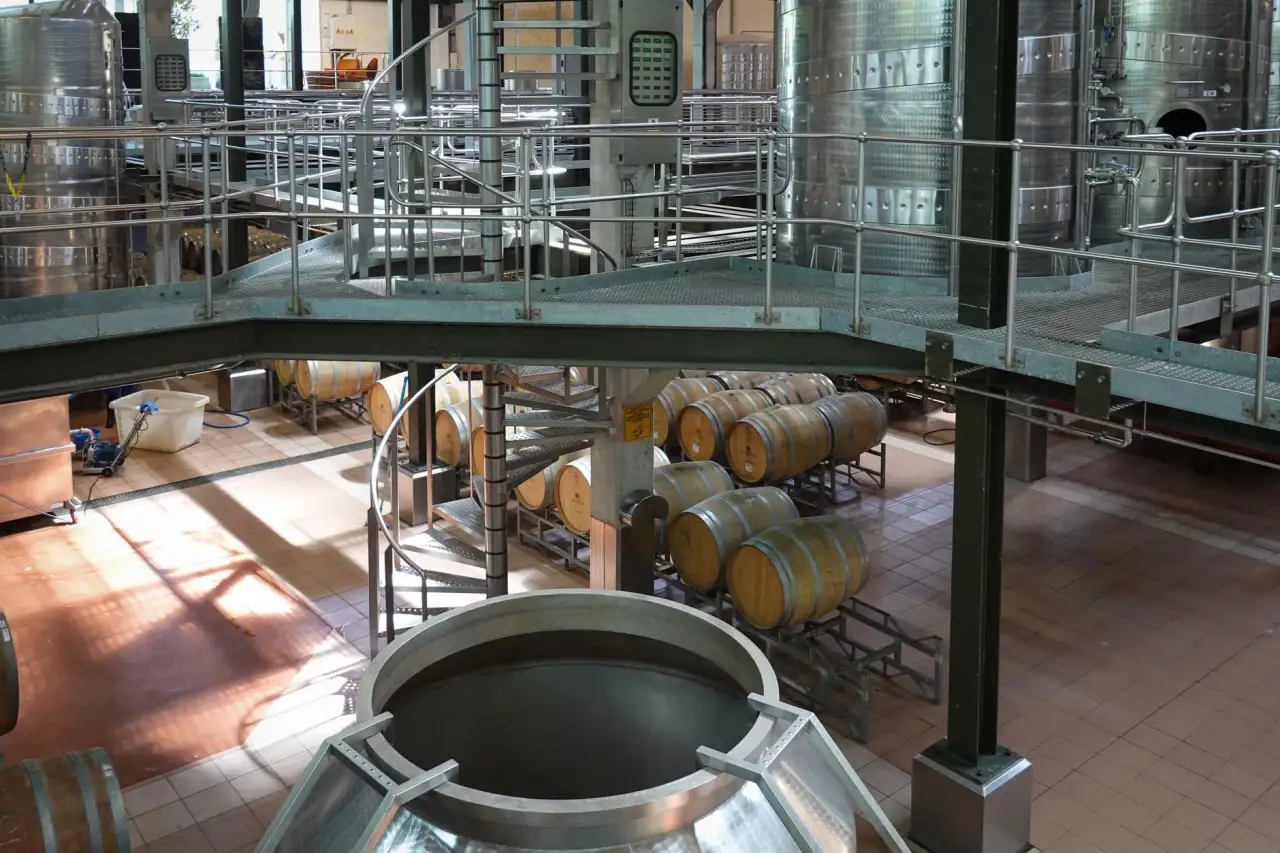 即热式水龙头与储水式热水器配件差异对比及适用场景分析